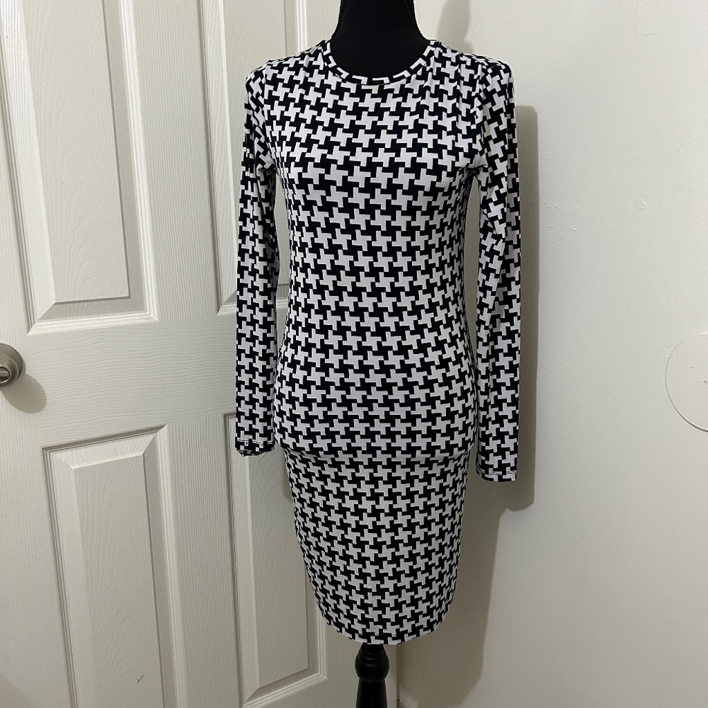Michael Kors Black and White Print Long Sleeve Fitted Bodycon Dress Size XXS